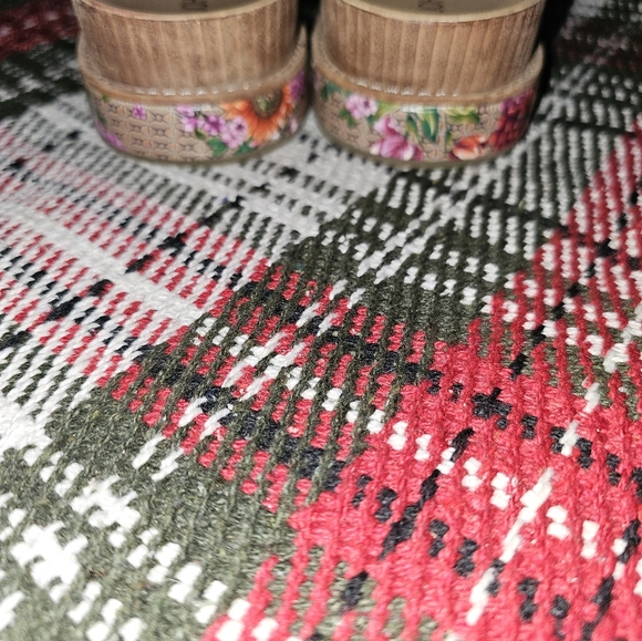 FREE PEOPLE Beautiful Floral Print Strappy Sandals Size 10 EXCELLENT PRE-OWNED! - Picture 3 of 6